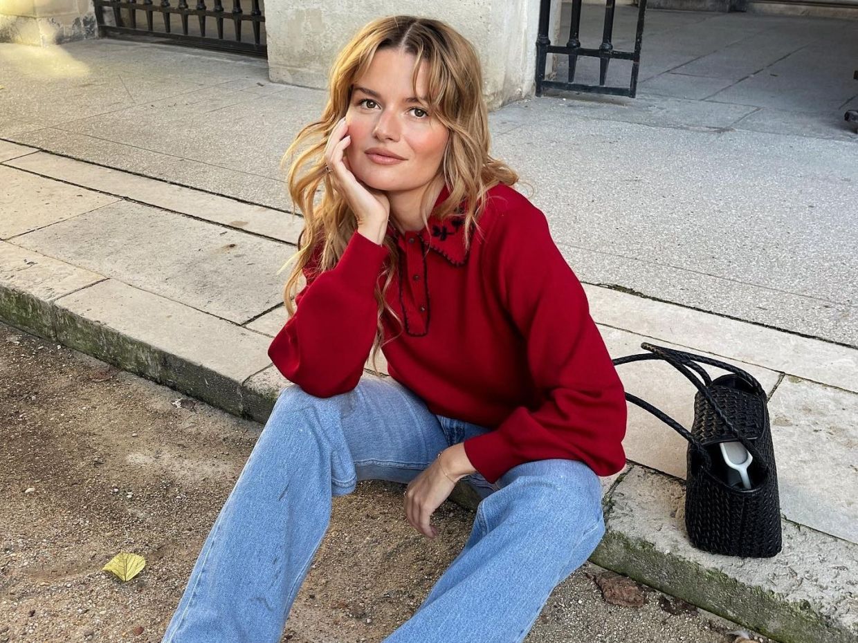 3 tips και 3 στυλ για να διατηρείς τα curtain bangs σου πάντα ανάλαφρα και stylish