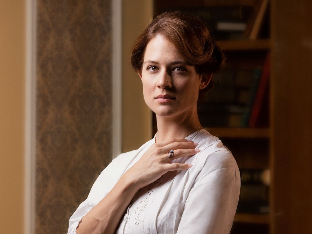 3 γυναίκες από τα 8 νέα πρόσωπα του Grand Hotel, προκαλούν νέους έρωτες και κόντρες