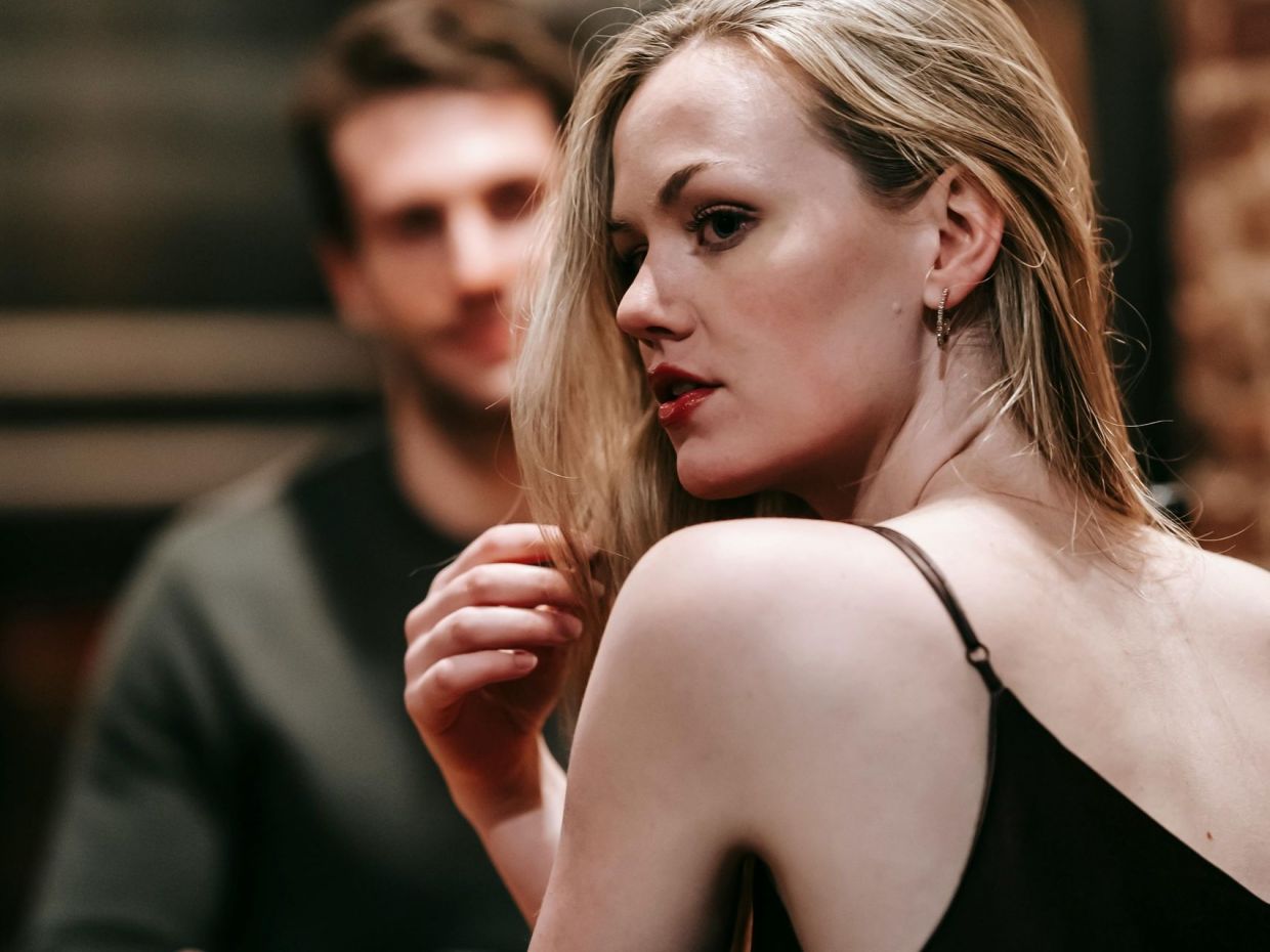 Από την ψύχραιμη Παρθένο στον δραματικό Ιχθύ έτσι αντιδρούν τα ζώδια όταν δουν τον πρώην με τη νυν