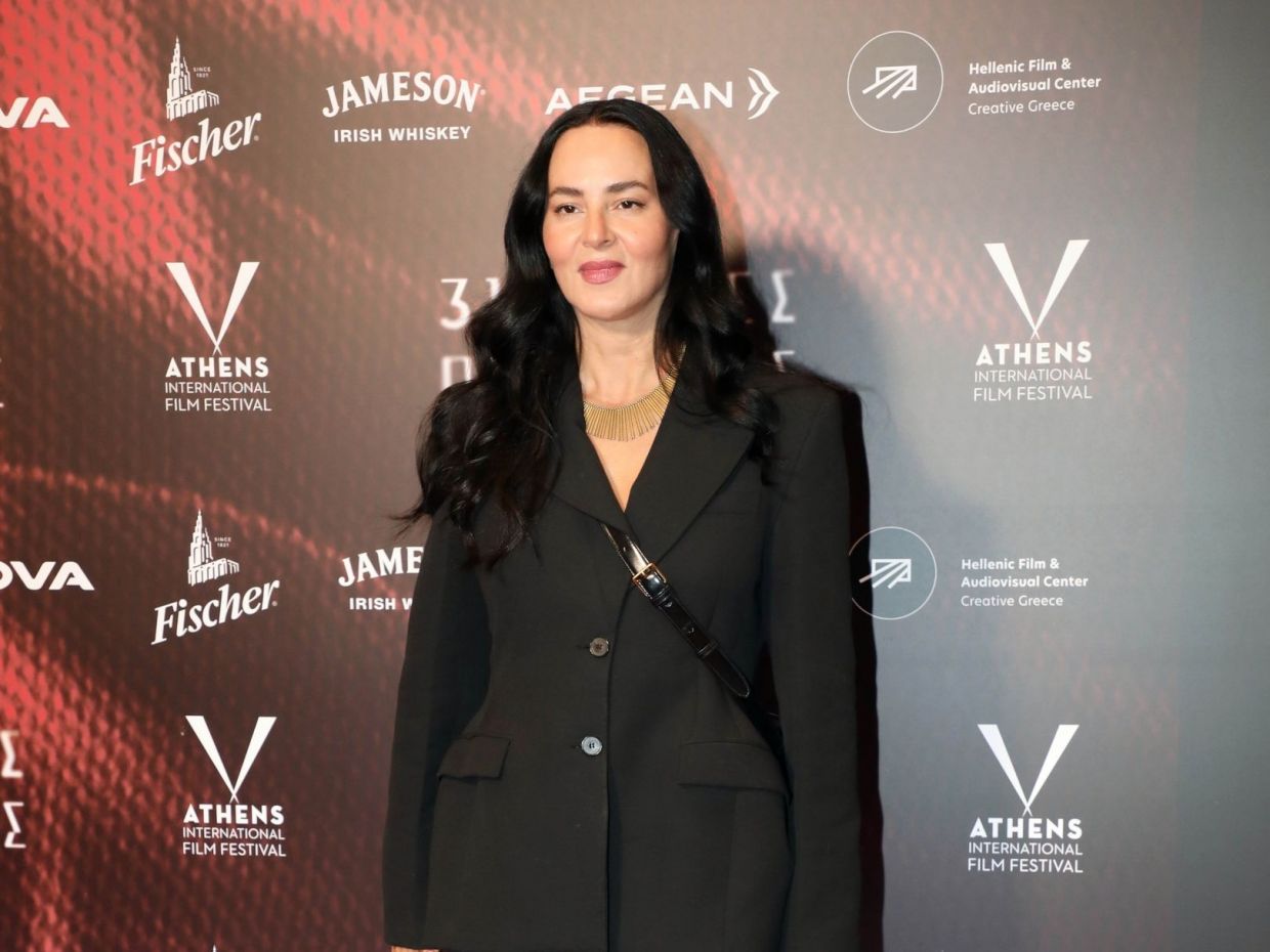 Ζενεβιέβ, Τόνια Σωτηροπούλου και Κατερίνα Διδασκάλου: 3 total black & chic looks στο Μέγαρο Μουσικής