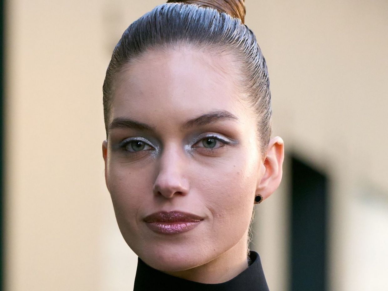 Σκιές ματιών σε στικ: Το tip για να πετύχεις το τέλειο smokey eye look σε χρόνο dt