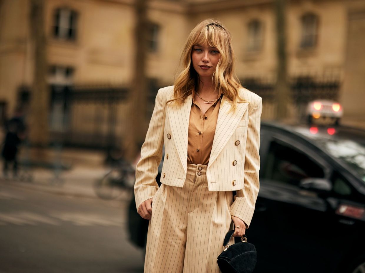 Aυτά τα σακάκια είναι Zara, κοστίζουν κάτω από 30 Ευρώ και θα τα φοράς συνέχεια στο γραφείο