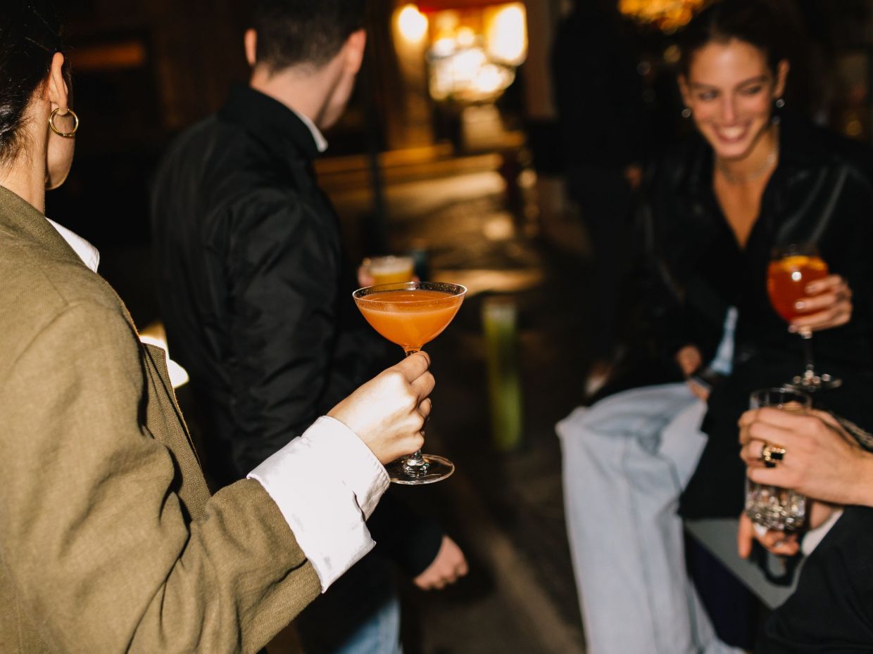 Παγκόσμια bar takeovers, διάσημα κρασιά και μοναδικά events μας πάνε κέντρο στις 4 Νοεμβρίου