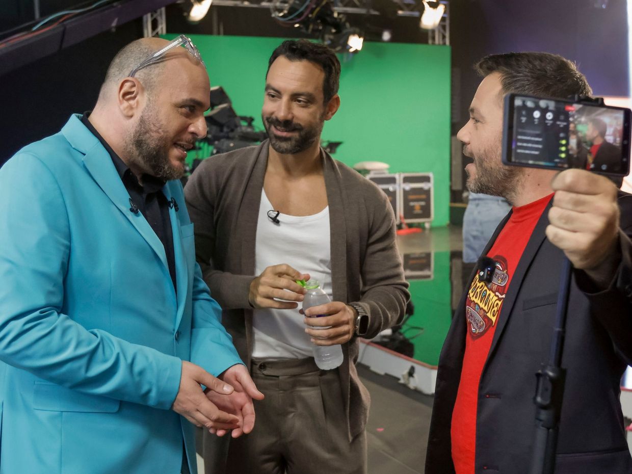 Ο Φάνης Λαμπρόπουλος «ταξιδεύει» με τους Μπλέτσα - Τανιμανίδη και μπήκαμε στα παρασκήνια