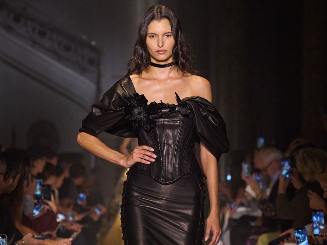 Halloween Fashion Guide: Πώς να φτιάξεις μόνη σου το απόλυτο witch & vampire look