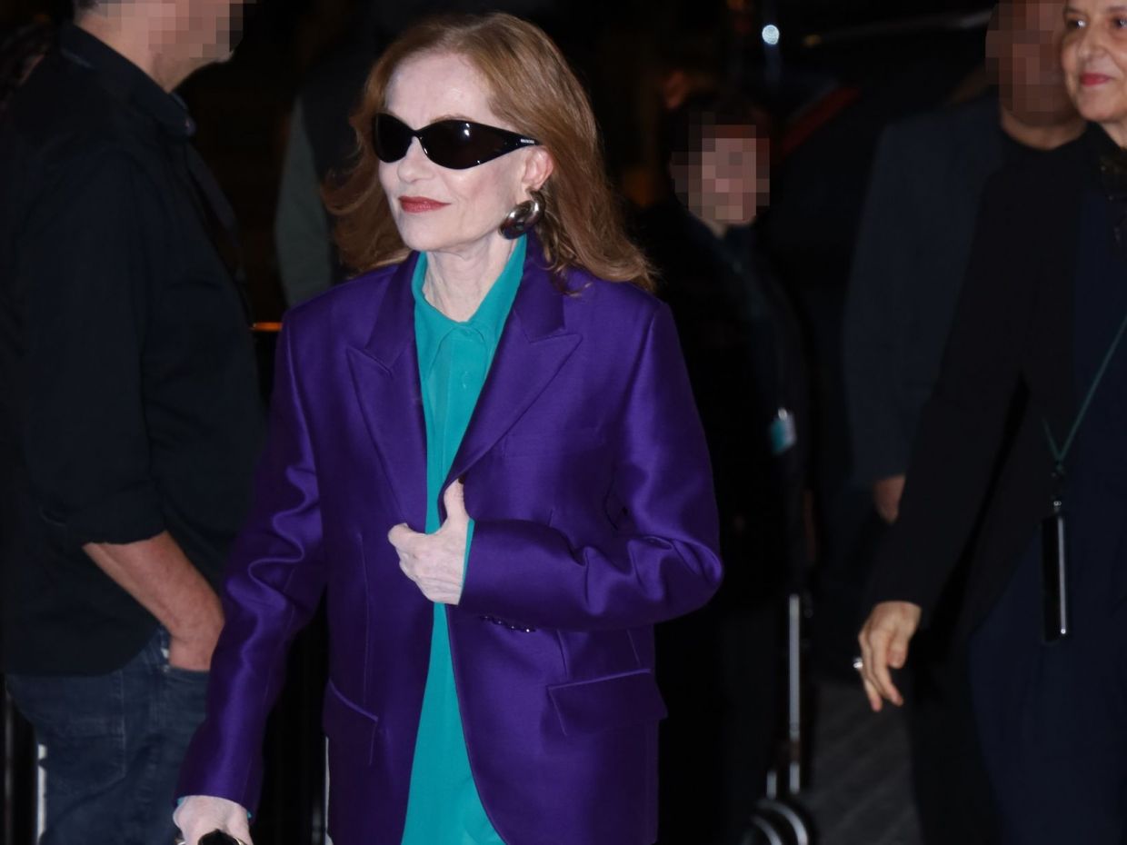 Isabelle Huppert: Η πιο fashion εμφάνιση στο Φεστιβάλ Θεσσαλονίκης ήρθε με color blocking σύνολο