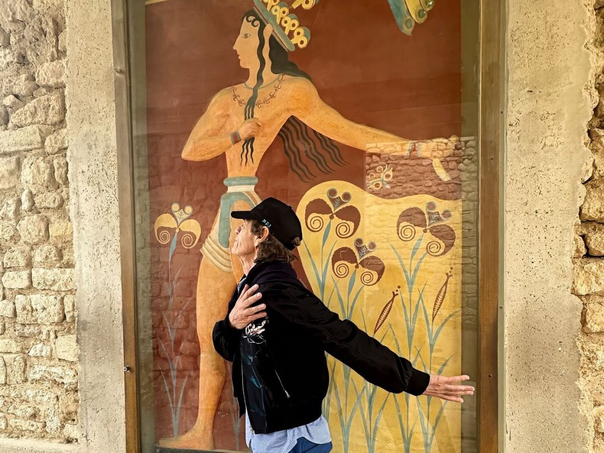 Ο Mick Jagger στα βήματα του Μίνωα σαν σωστός τουρίστας: Rock vibes στην Κνωσό
