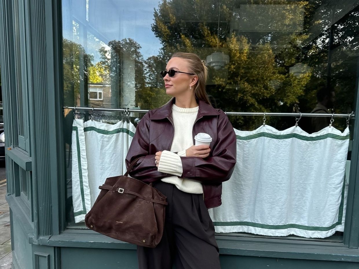 November's style: 5 κοντά πανωφόρια που είναι ιδανικά για τον τωρινό καιρό και χαρίζουν στυλ