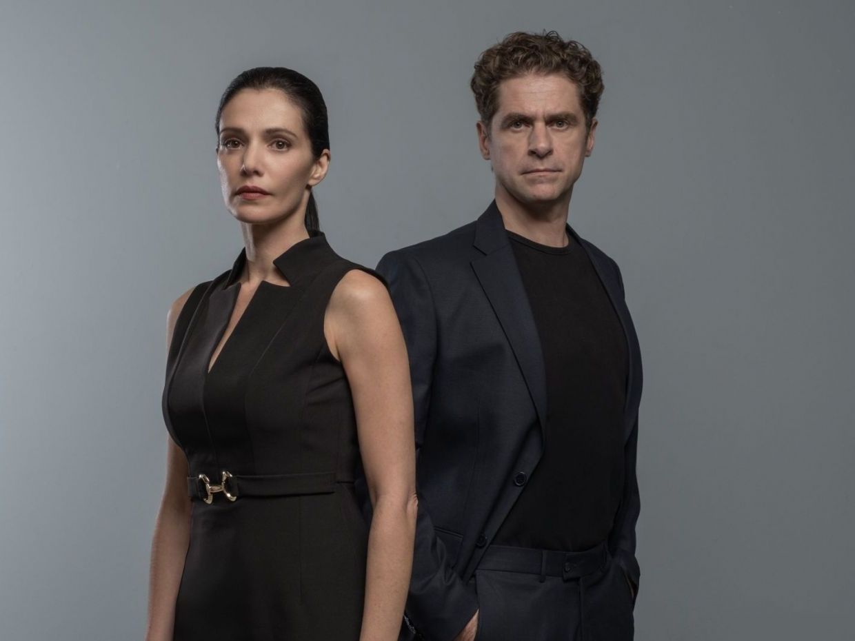 Μία νύχτα μόνο: Ο έρωτας Λάλου - Λαμπροπούλου γίνεται πρωτοσέλιδος και προκαλεί «πόλεμο»