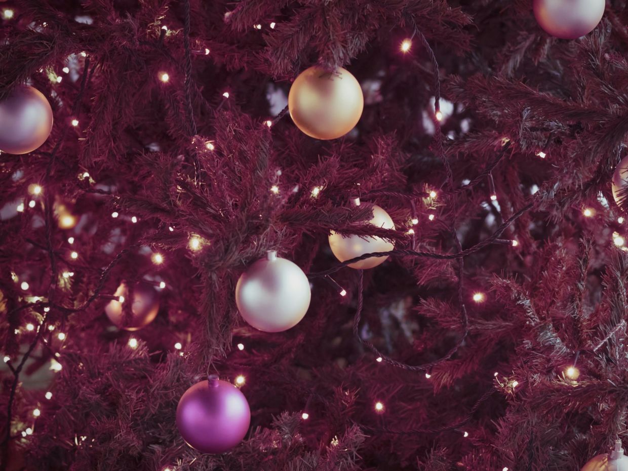 Οι 5 πιο δημοφιλείς τάσεις χριστουγεννιάτικης διακόσμησης για το 2025, σύμφωνα με τους designers