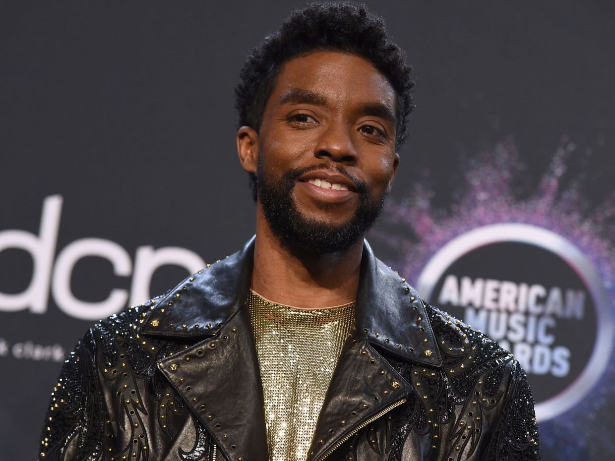 Chadwick Boseman: Στα 49 του, θα γιορτάζαμε έναν ήρωα, σήμερα τον τιμούμε