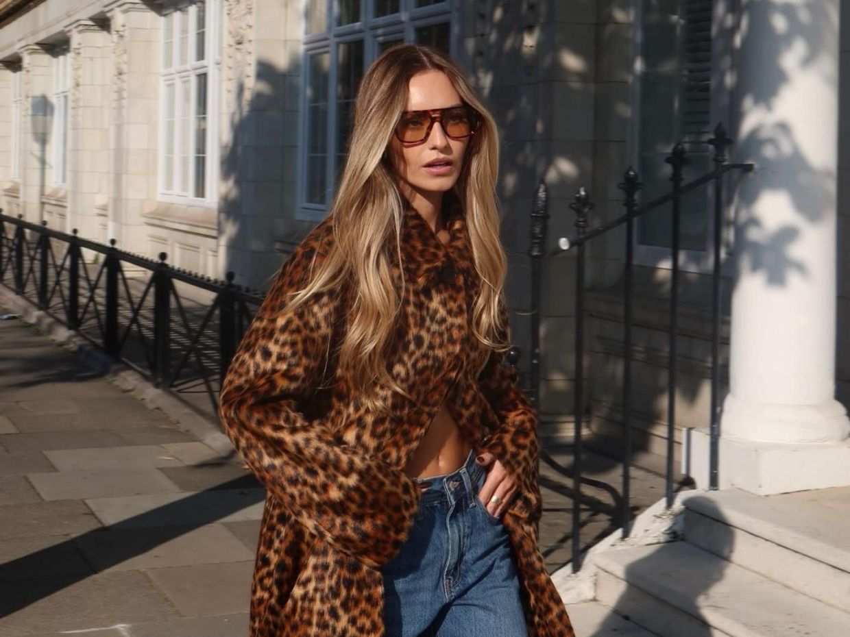 5 hair color trends που θα βλέπουμε παντού τον χειμώνα του 2026, από σοκολατί μέχρι φλογερό κόκκινο