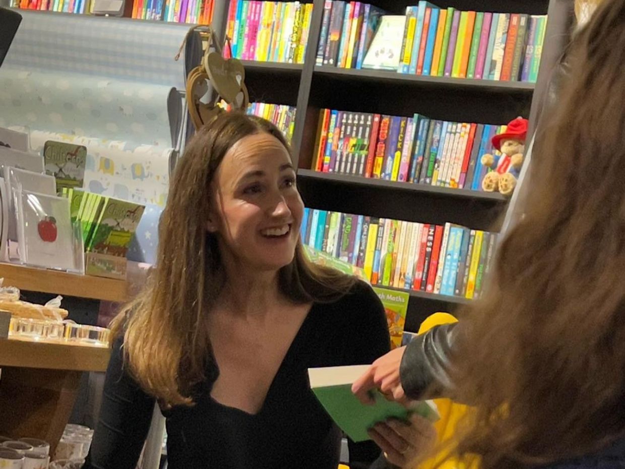 Η Sophie Kinsella έγραψε το «The end» : «Έφυγε» από τη ζωή η συγγραφέας των «Spopcholic»