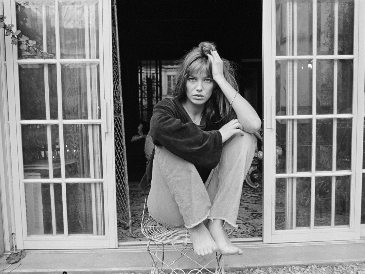 Το Jane Birkin στιλ, εστί φιλοσοφείν - 79 χρόνια από τη γέννηση της αντισυμβατικής μούσας των 60s