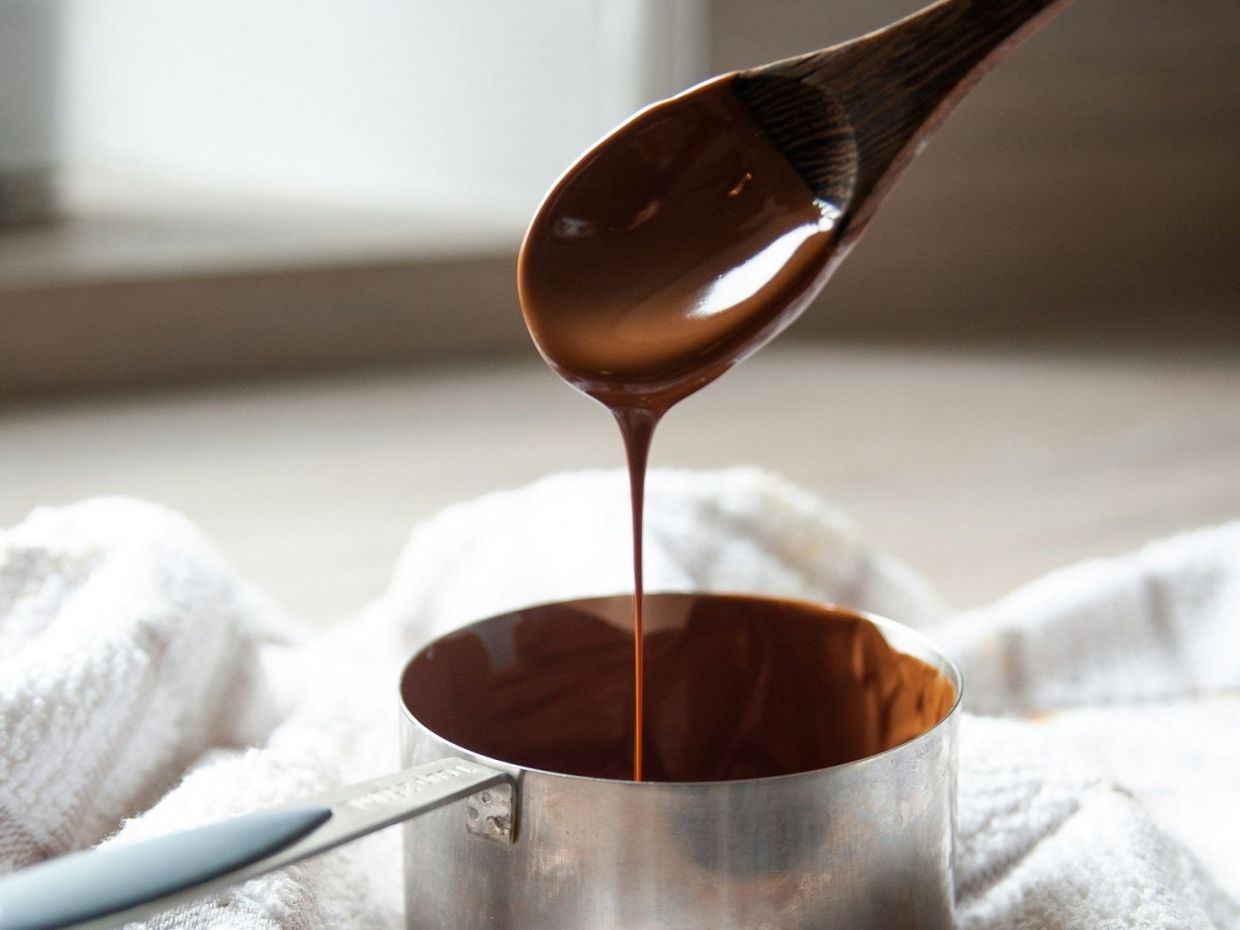Η γαλλική ζεστή σοκολάτα που είναι καλύτερη από έτοιμο μείγμα