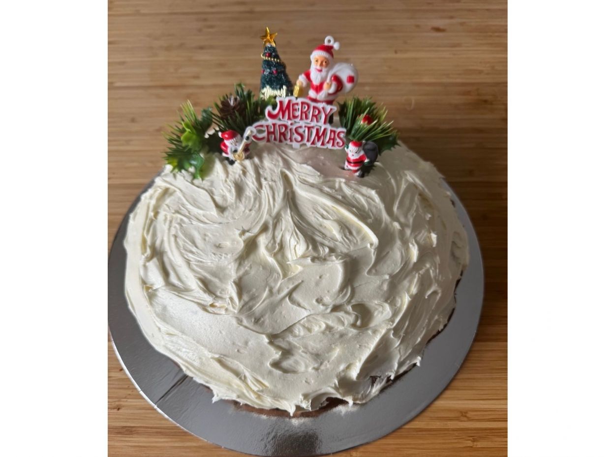 Πρωτοχρονιά χωρίς βασιλόπιτα δεν γίνεται.. Συνταγή για Βασιλόπιτα Παιδικών Αναμνήσεων με Frosting