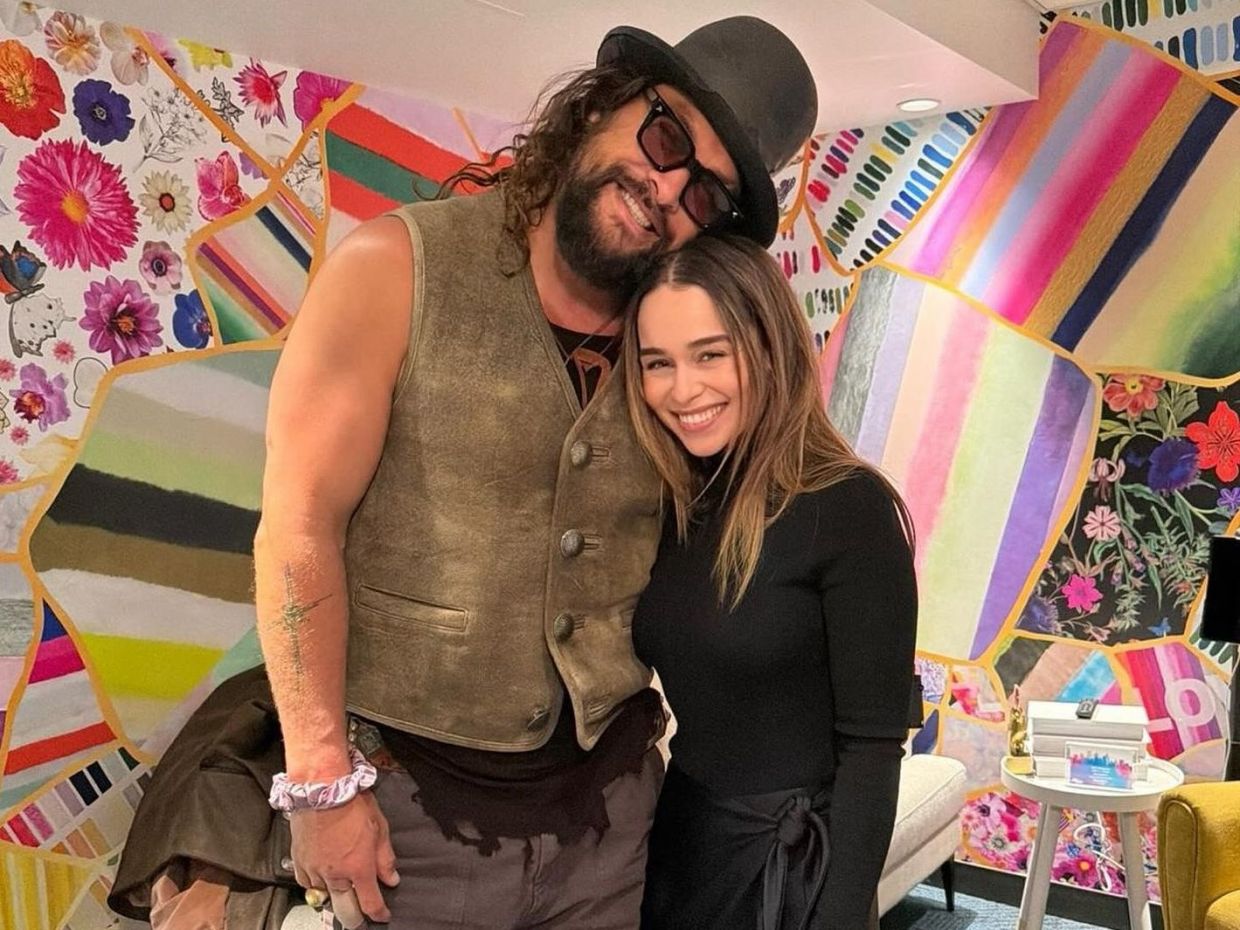 Emilia Clarke & Jason Momoa: Μια επανένωση γεμάτη νοσταλγία, 15 χρόνια μετά το Game of Thrones