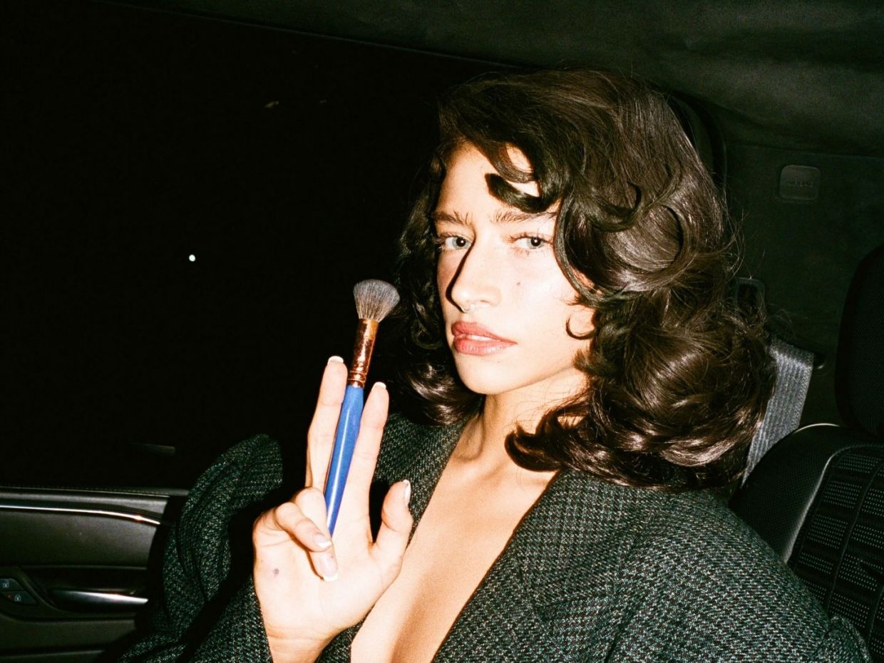 6 τάσεις στα κουρέματα του 2026:  Bixie και Blunt Bob - Ελαφριές μπούκλες και αυστηρά layers