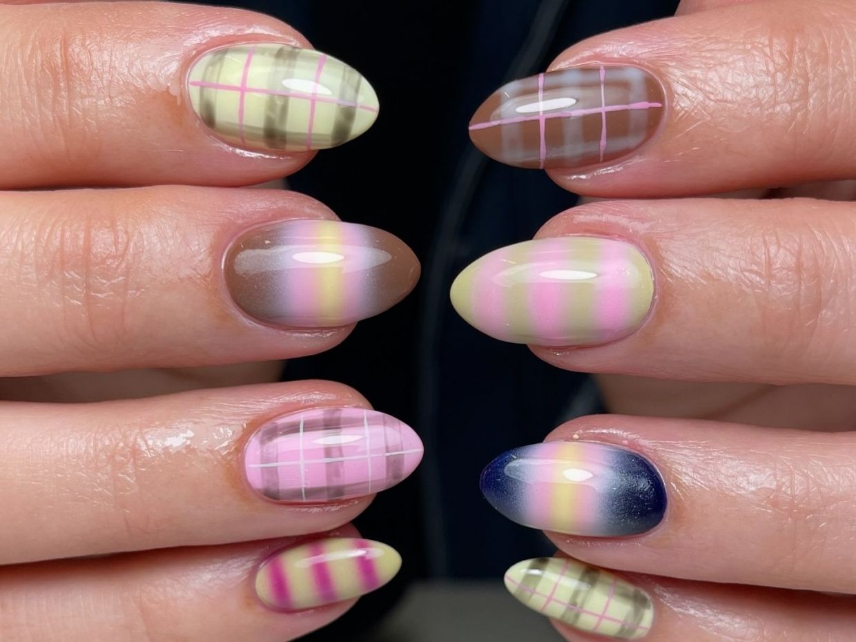 Sweater Nails: Αυτά τα cute manicure ταιριάζουν τέλεια με τα χουχουλιάρικα πουλόβερ σου