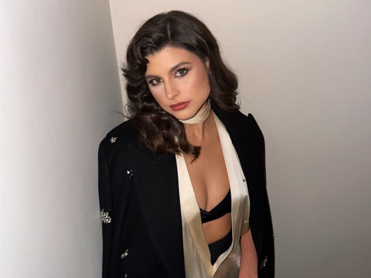 Styling tips για night out με loafers: Η Δανάη Παππά μας δείχνει τον τρόπο