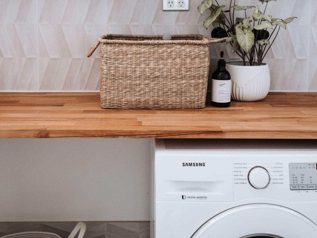 Mαγειρική σόδα και ξύδι μπορούν να καθαρίσουν το πλυντήριο; Η απάντηση ξαφνιάζει