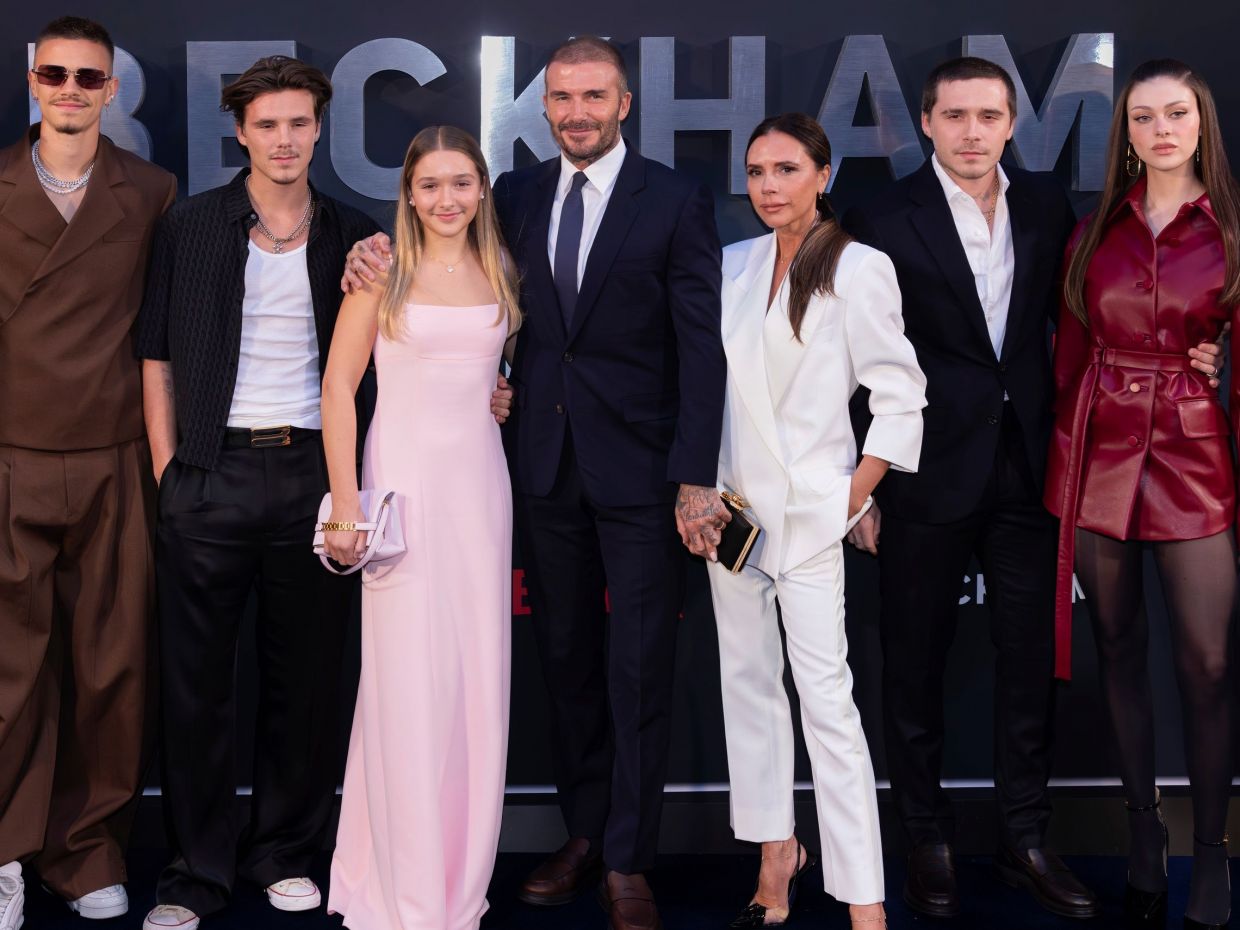 Οικογενειακό δράμα των Beckham: Ο Brooklyn σβήνει τα τατουάζ που είναι αφιερωμένα στον πατέρα του