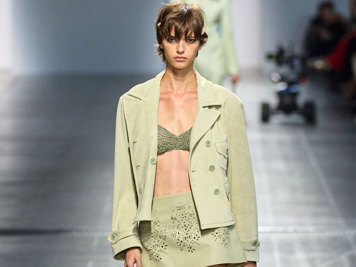 Pistachio Lovers: H φυστικί απόχρωση που θα κυριαρχήσει στη μόδα το 2026