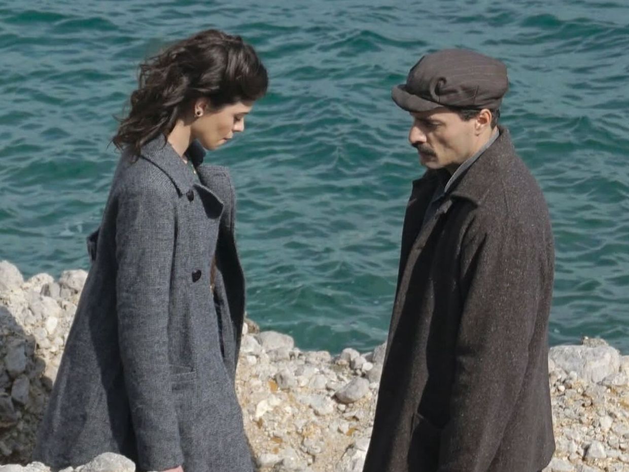 Με κάθε κόστος η Τζένη Καζάκου κρύβει το μεγάλο της μυστικό στον Άγιο Έρωτα, αλλά προδίδεται