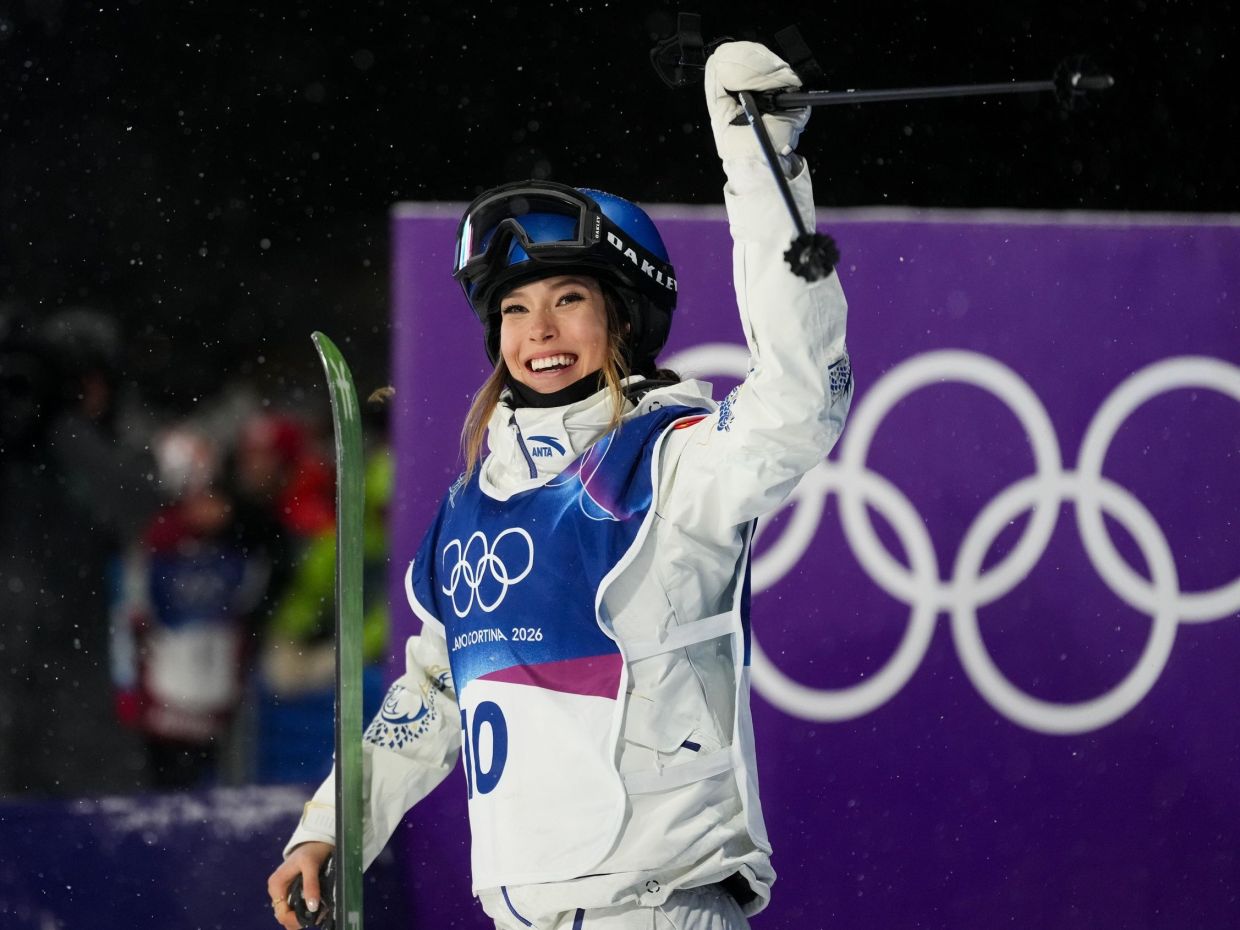 Η «χρυσή» απάντηση της ασημένιας Eileen Gu στην πιο τοξική ερώτηση των Χειμερινών Ολυμπιακών Αγώνων