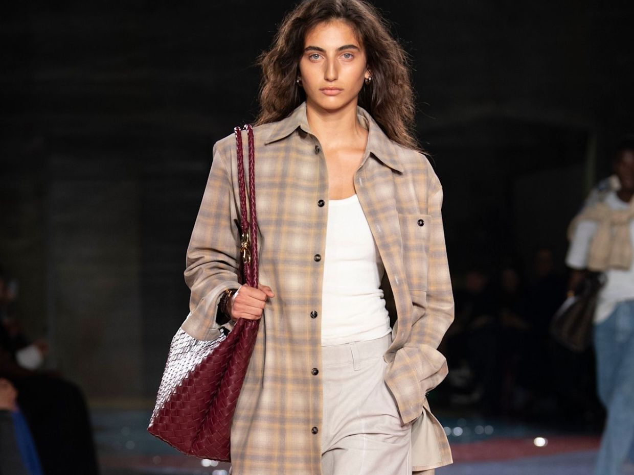 Τα καρό πουκάμισα είναι το must item για cool outfits το Σαββατοκύριακο