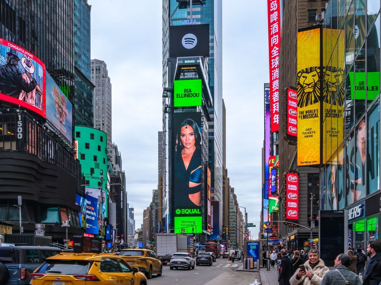 Η Ρία Ελληνίδου κατακτά τον κόσμο: από τα charts στη Νέα Υόρκη