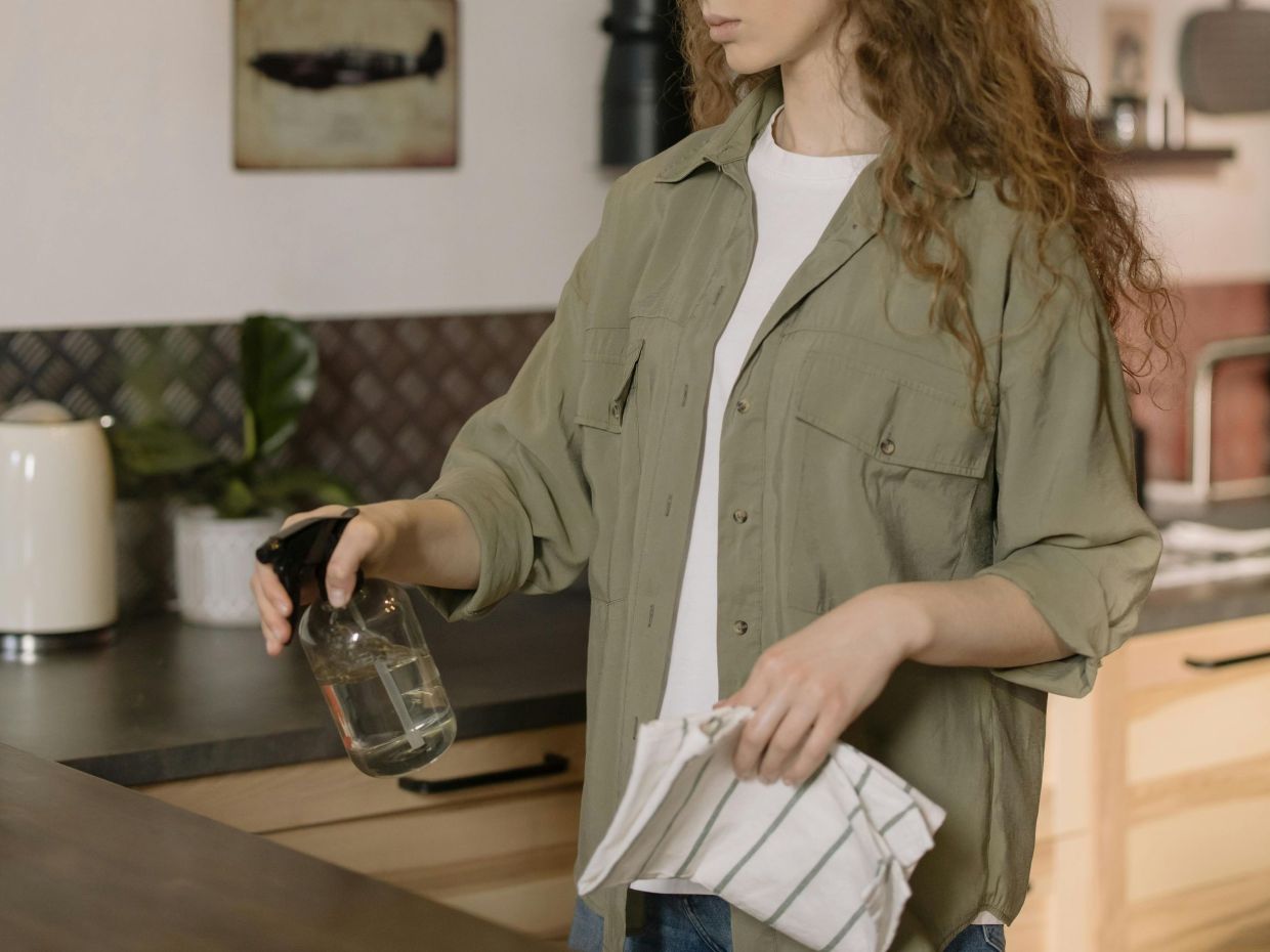 12 αντικείμενα στο σπίτι που δεν ήξερες ότι το ξίδι μπορεί να καθαρίσει άψογα