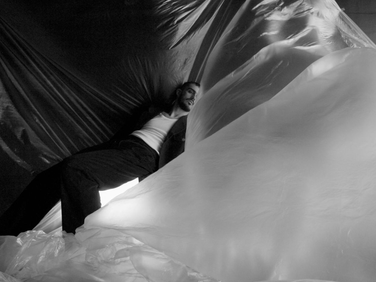 STILLBORN: Μια σωματική solo performance για το αίσθημα του κενού