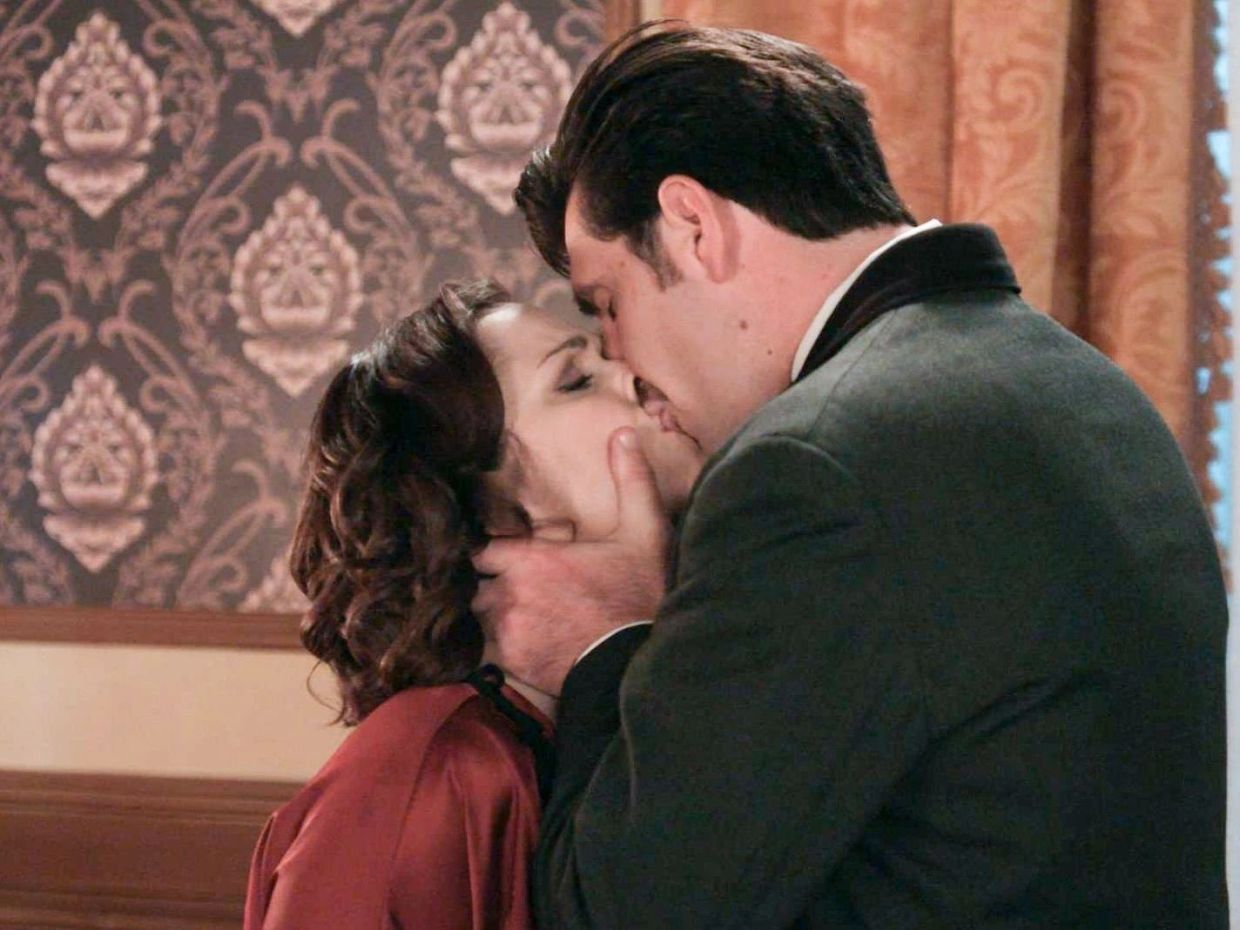 Η μεγάλη αποκάλυψη στο Grand Hotel: Η Κυβέλη ομολογεί τον έρωτά της για τον Ρήγα στα παιδιά της