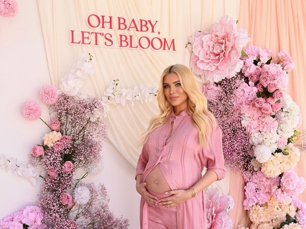 Το λαμπερό baby shower της Κατερίνας Καινούργιου είχε ένα χρυσό δώρο & ένα κουίζ για τον σύζυγό της