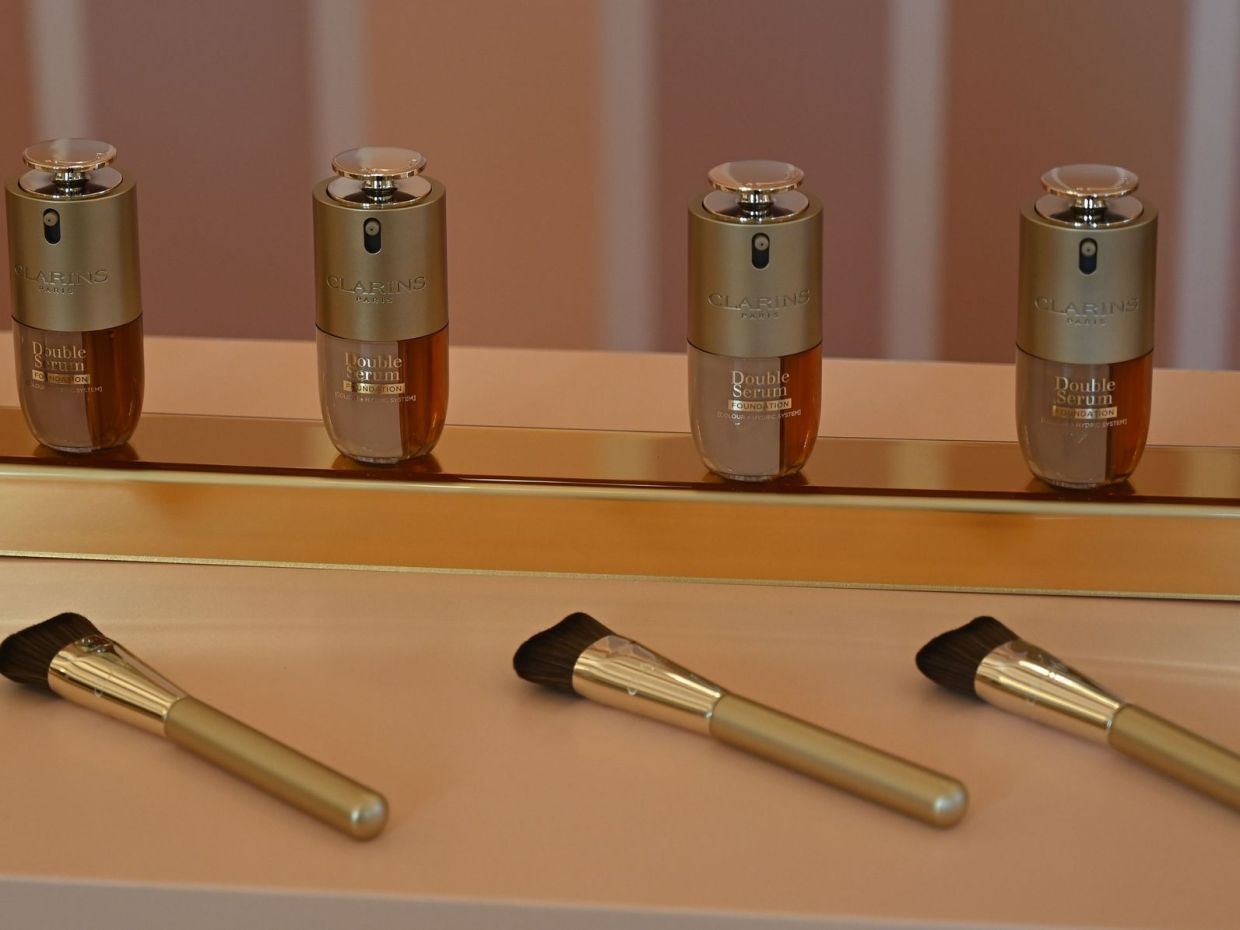 Foundation και ορός σε ένα βήμα: Ποιο είναι το νέο beauty προϊόν που τα συνδυάζει