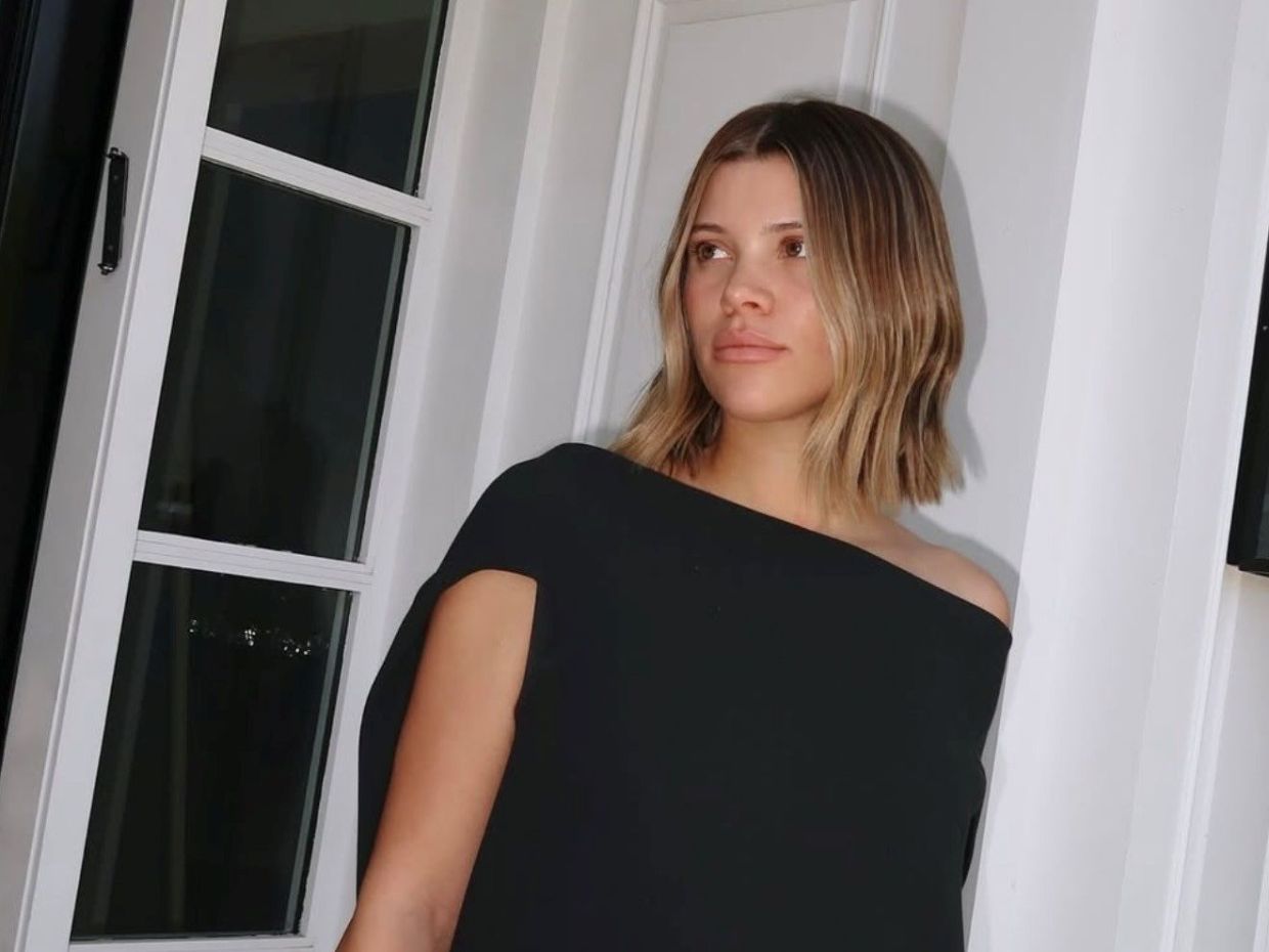 Οι αλλαγές στα μαλλιά της Sofia Richie στην εγκυμοσύνη είναι chic & beauty approved