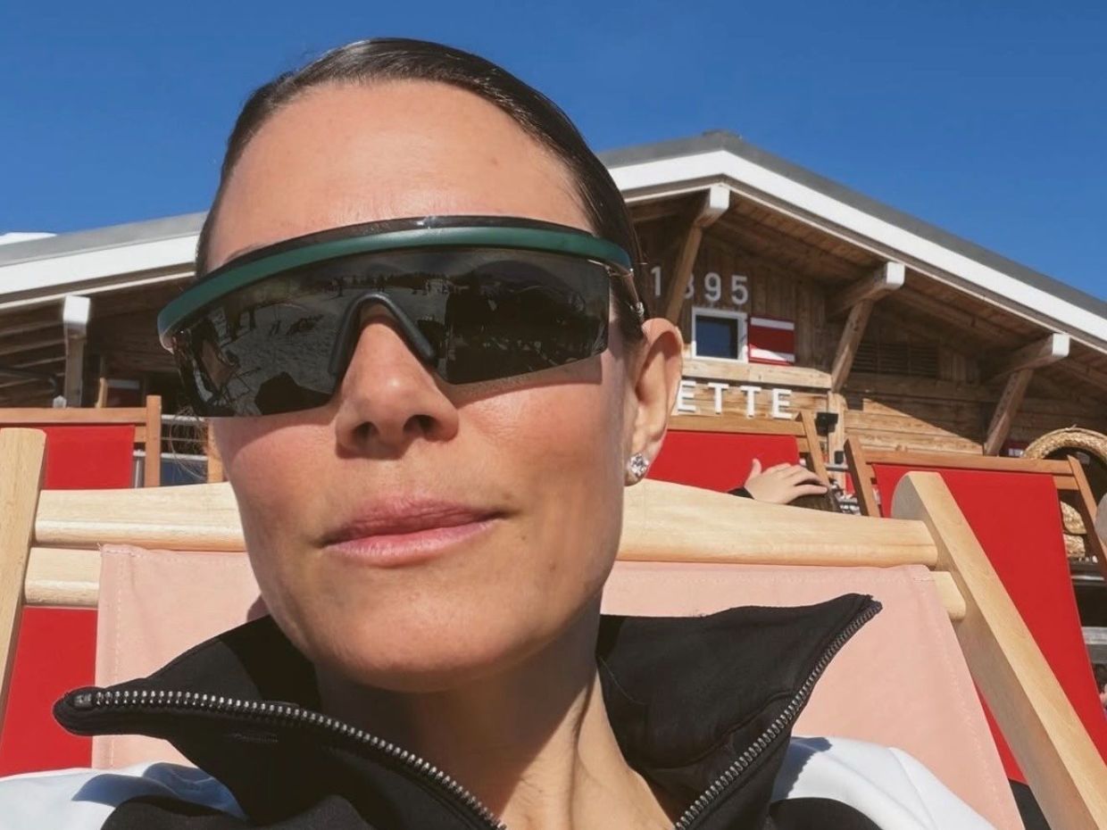 Η Βίκυ Καγιά μοιράζεται μαζί μας τα δύο αγαπημένα της beauty προϊόντα για ένα ski trip