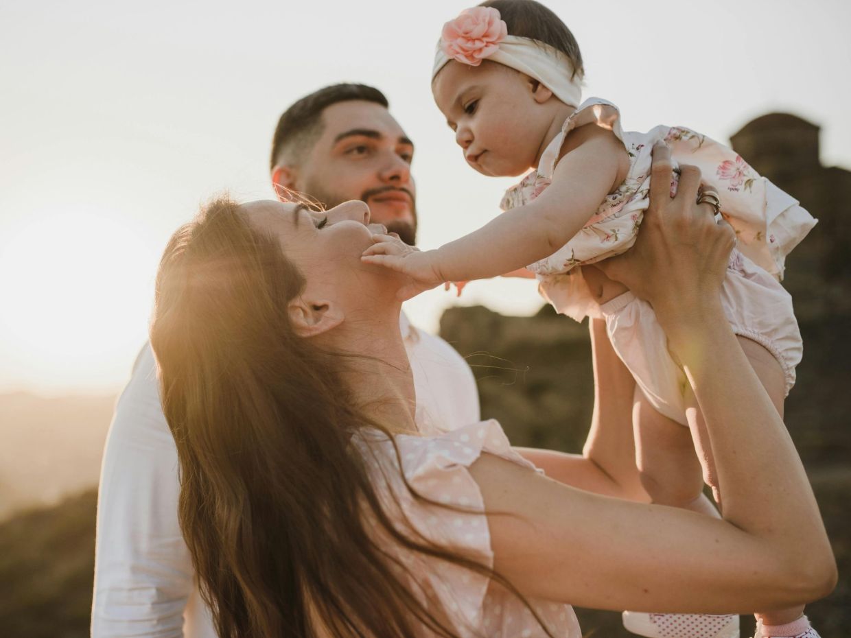 Τι σημαίνει να έχεις μια οικογένεια DIOC και γιατί η τάση γίνεται viral στο TikTok