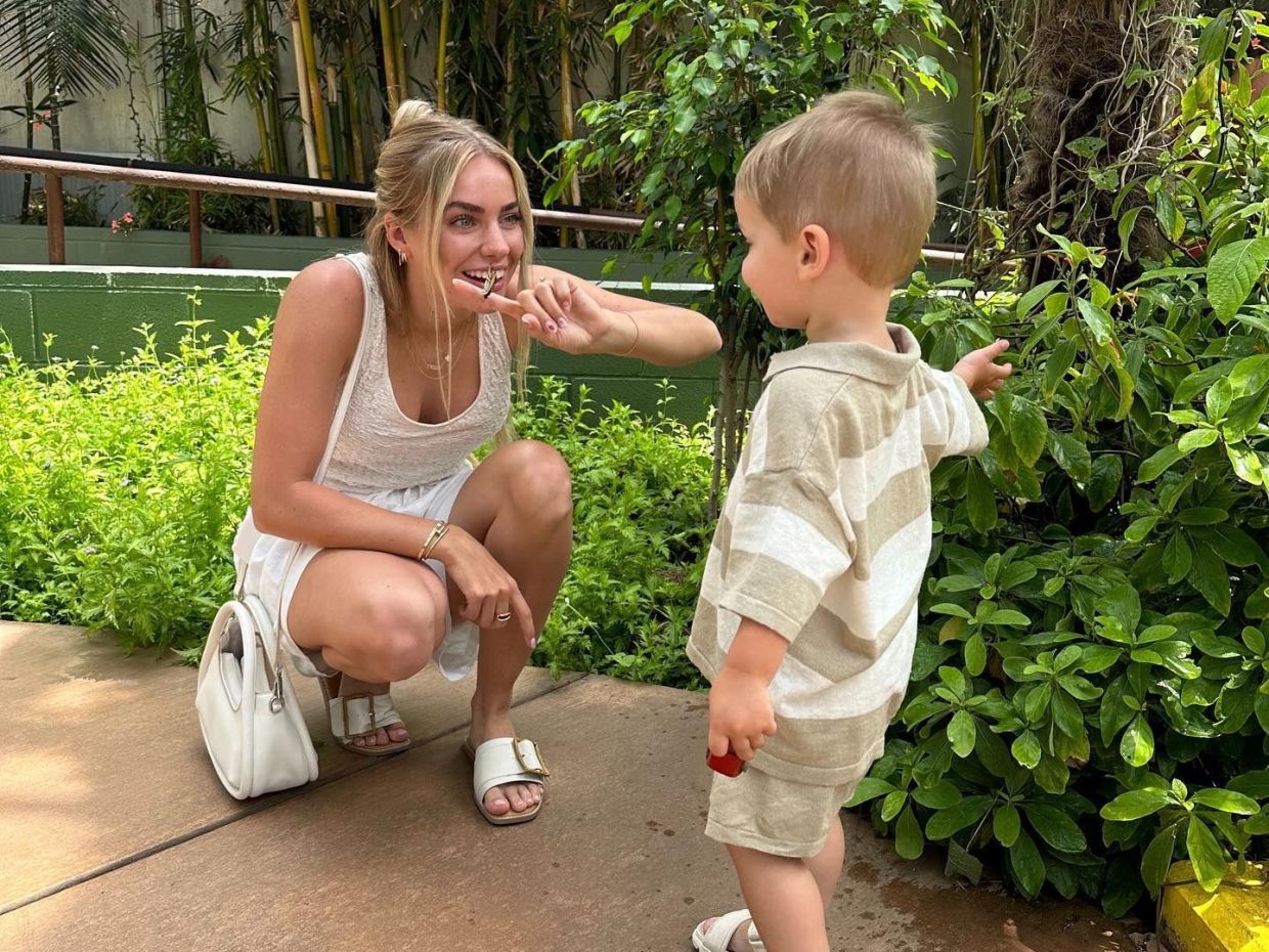 10 μήνες μετά τον θάνατο του γιου της από πνιγμό, η Emilie Kiser στέλνει ηχηρό μήνυμα στους γονείς