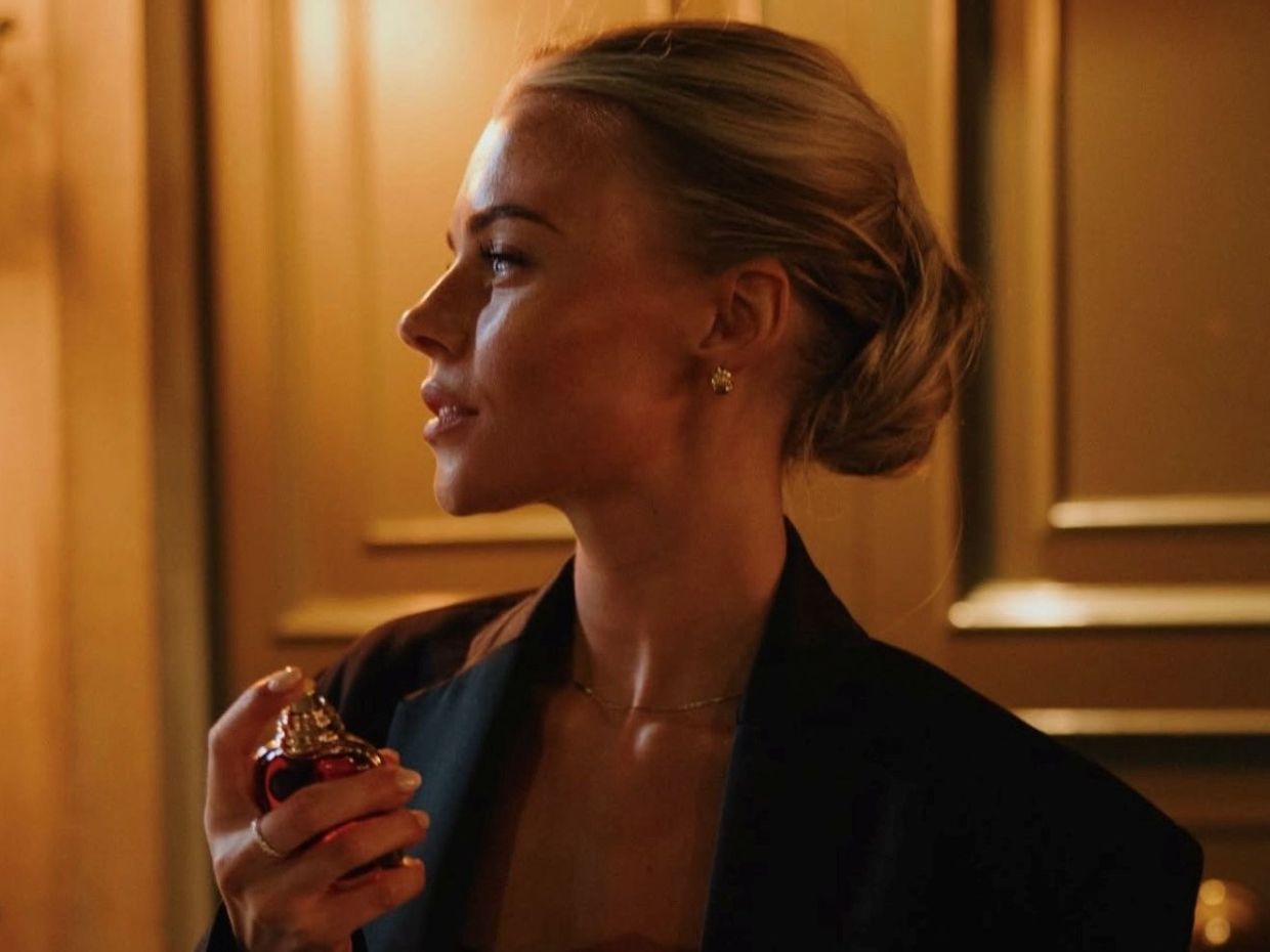 5 γυναικεία αρώματα που θα είναι τάση την άνοιξη 2026