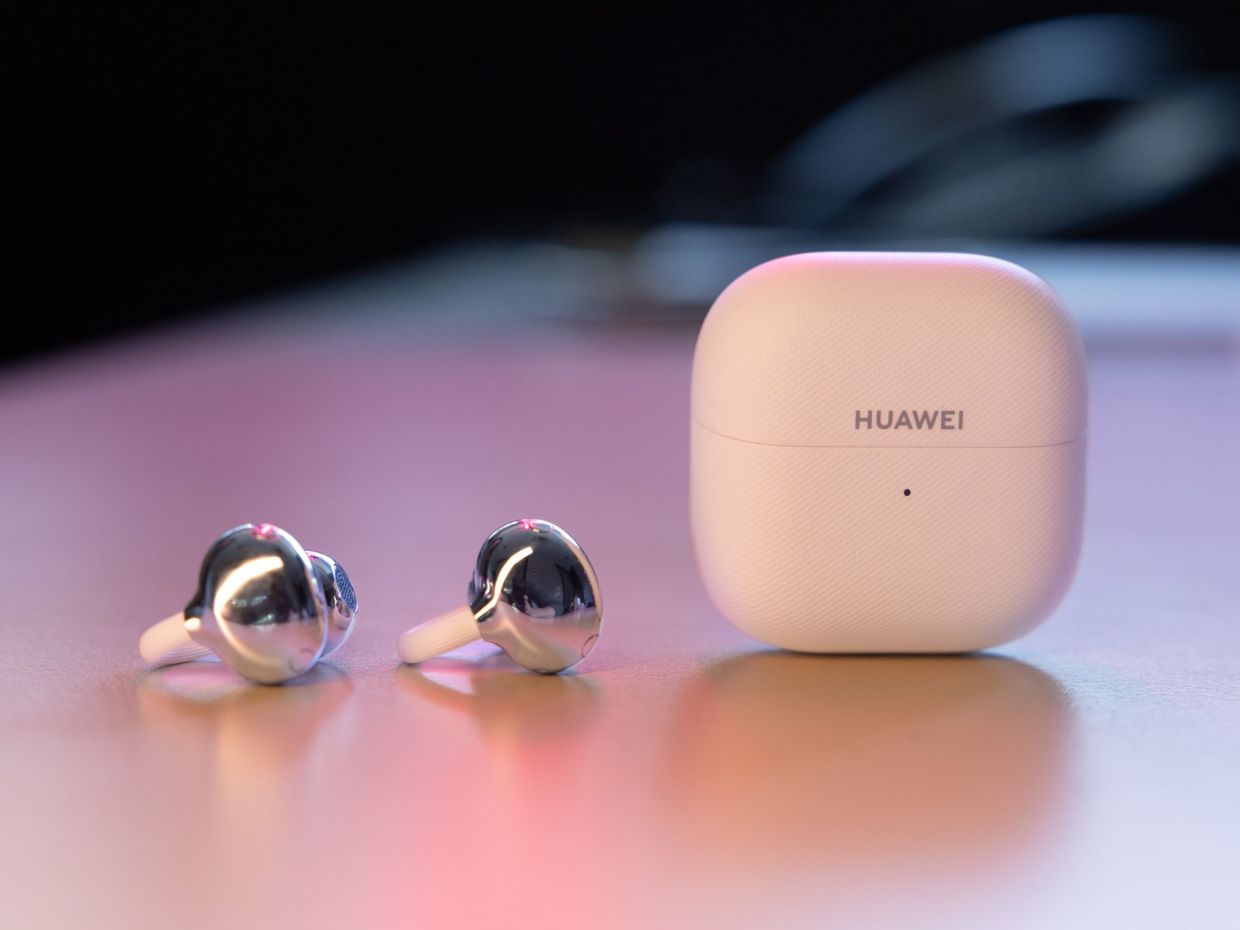 Τα Huawei FreeClip 2 είναι ο σύμμαχός σου στα 10λεπτα ηχητικά της κολλητής