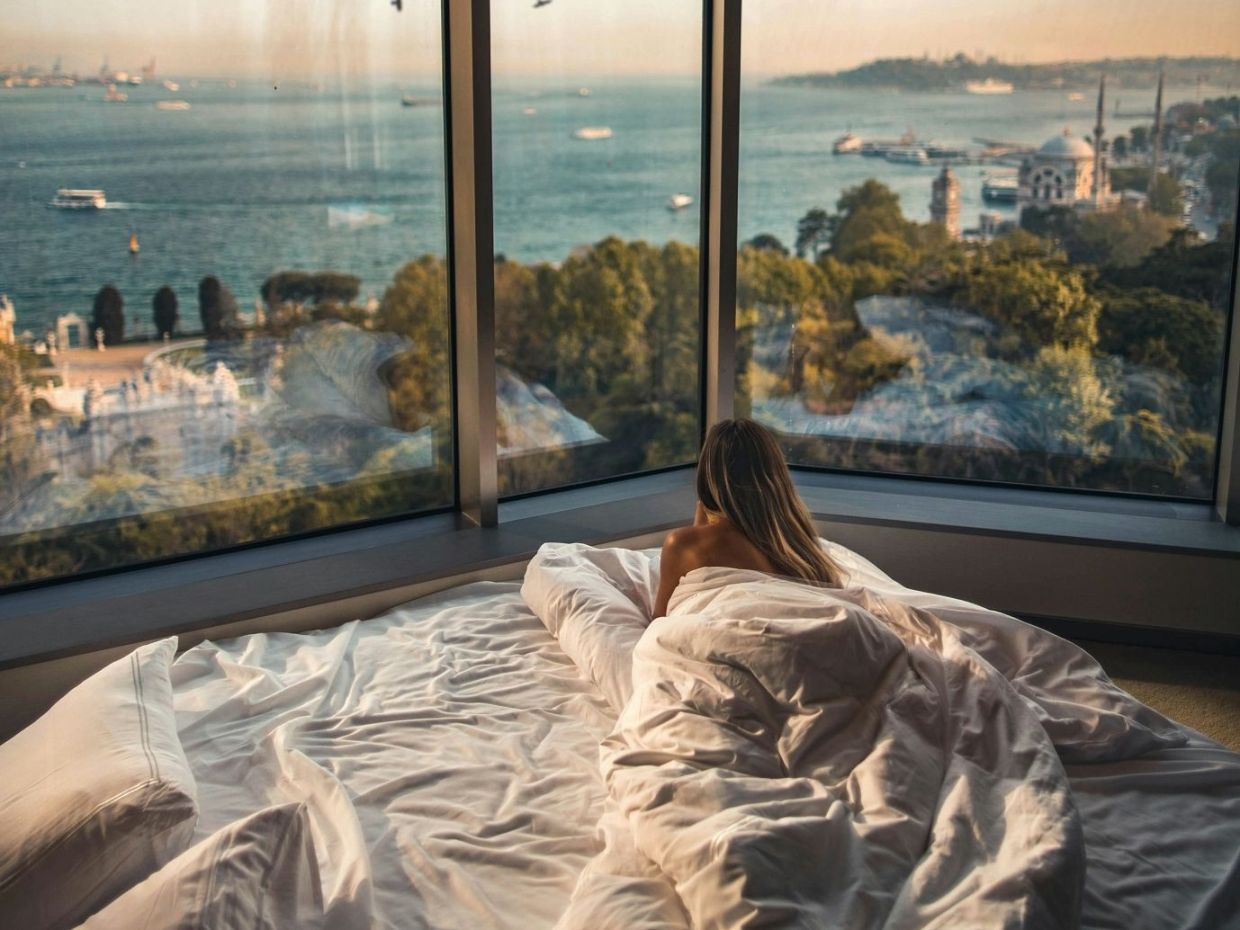 Πώς να φτιάξεις ένα σπιτικό άρωμα για τα σεντόνια με αίσθηση ξενοδοχείου 5 αστέρων