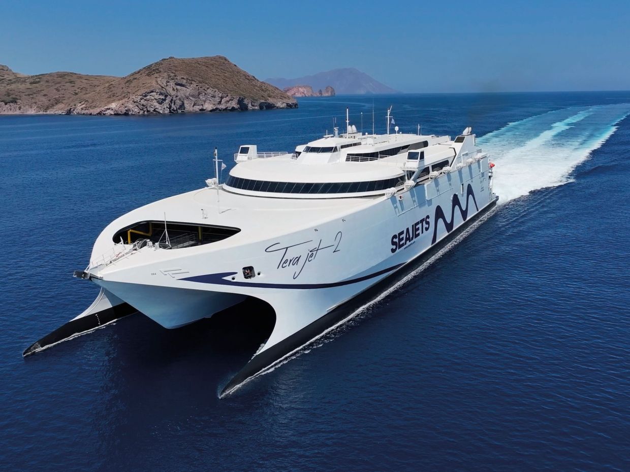 SEAJETS: Ακόμα πιο προσιτά ταξίδια σε Άνδρο και Τήνο από και προς τη Ραφήνα με νέες προσφορές