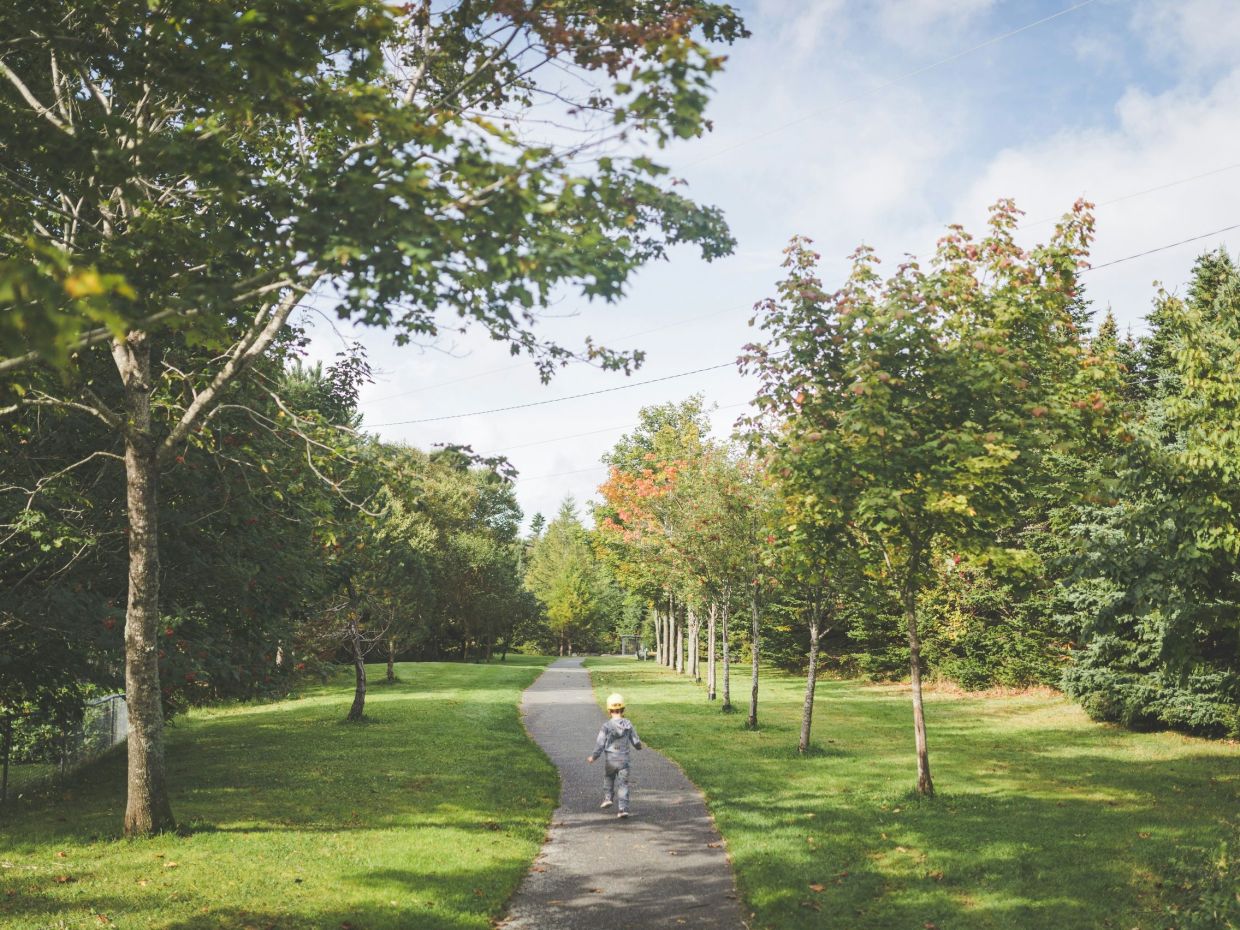 4 + 1 πάρκα για πασχαλινές βόλτες με το παιδί σου χωρίς να ξοδέψεις χρήματα