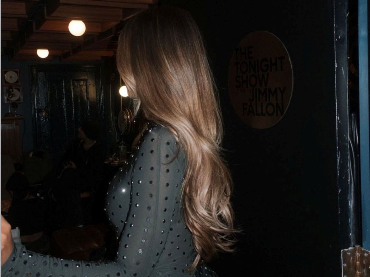 Ghost layers: Το κούρεμα που θα επιλέξεις εσύ που δεν θέλεις κόψεις τα μαλλιά σου