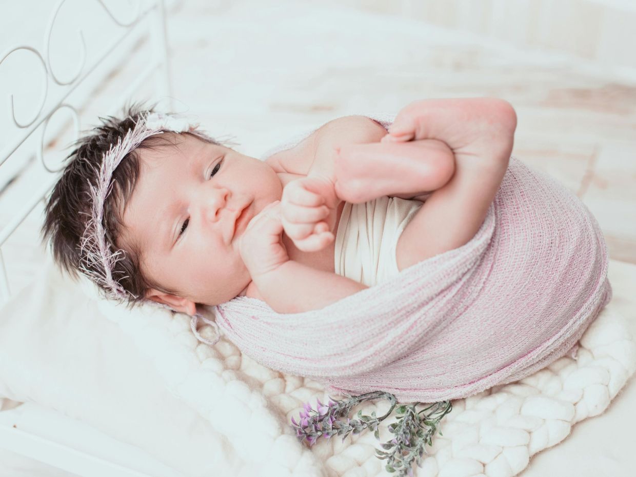 8 ονόματα μωρών που σημαίνουν ειρήνη σε διαφορετικές γλώσσες