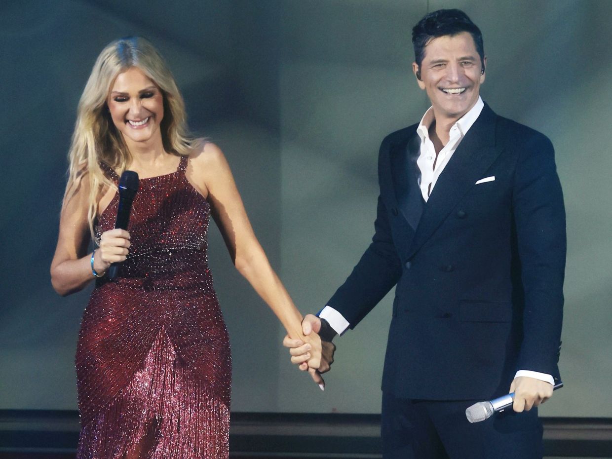 Το καλύτερο σχόλιο στον αν παντρεύεται η Νατάσα Θεοδωρίδου το έκανε ο Σάκης Ρουβάς