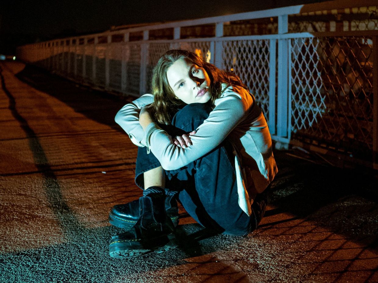 Τα τρία μεγαλύτερα λάθη που μπορεί να κάνεις όταν μεγαλώνεις έναν έφηβο, σύμφωνα με ειδικούς