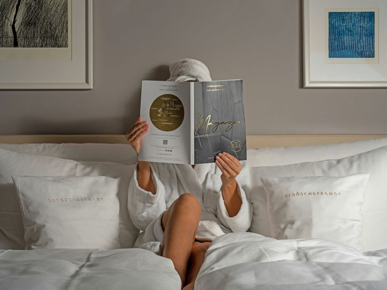 Γιατί τα ξενοδοχεία χρησιμοποιούν πάντα λευκά σεντόνια;